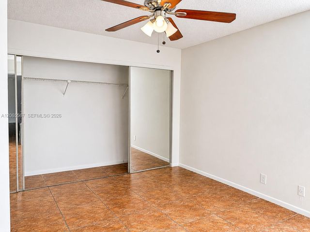 28 Crossings Circle E, Boynton Beach, FL 33435