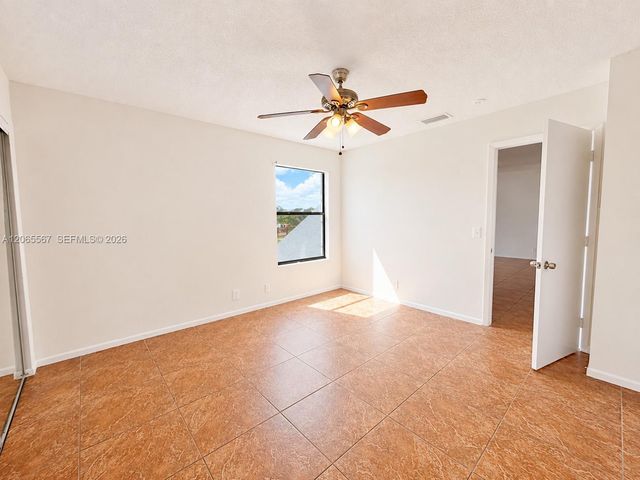 28 Crossings Circle E, Boynton Beach, FL 33435