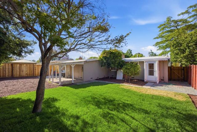 2310 Peachtree Lane, San Jose, CA 95128