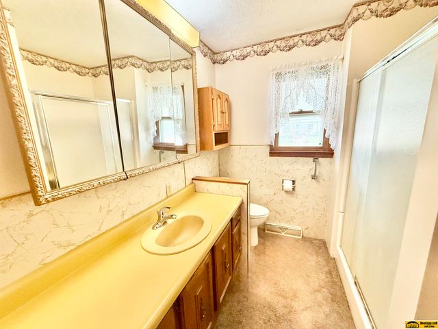 103 E Rose Street, Plymouth, NE 68424