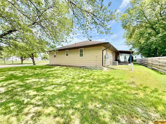 103 E Rose Street, Plymouth, NE 68424