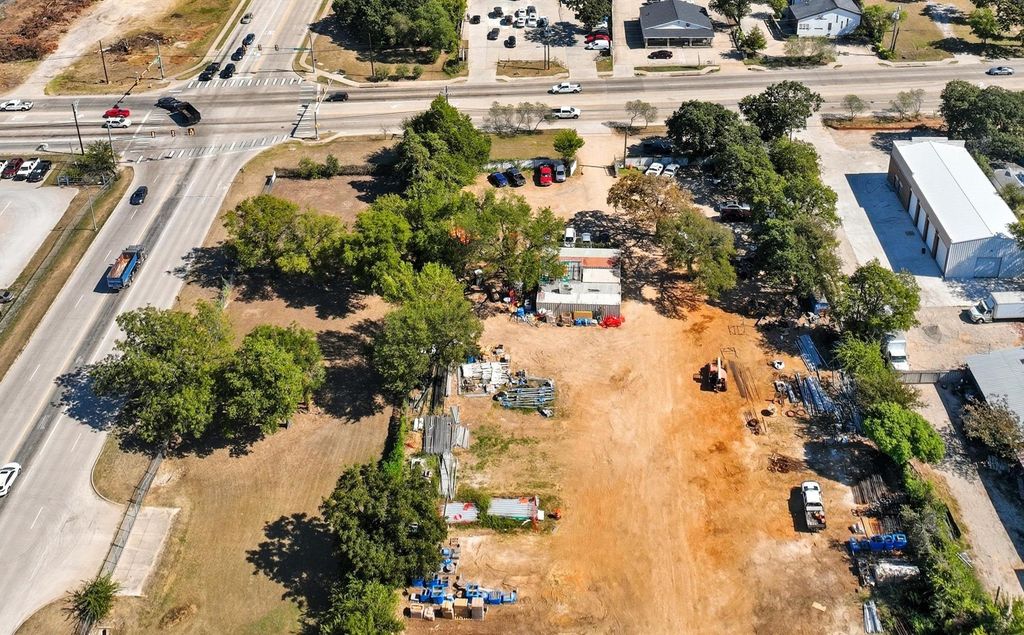 537 W Kennedale Parkway, Kennedale, TX 76060