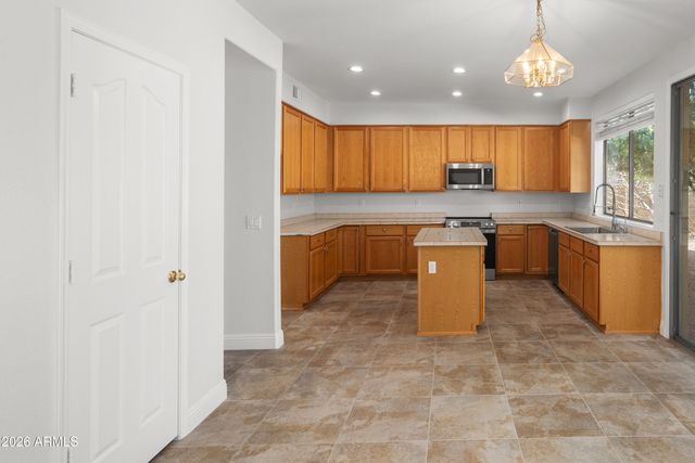 486 E WINDSOR Drive, Gilbert, AZ 85296