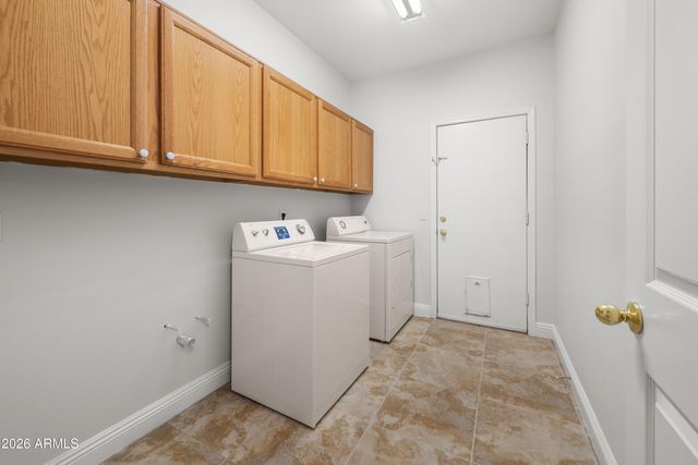 486 E WINDSOR Drive, Gilbert, AZ 85296