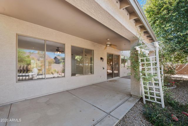 486 E WINDSOR Drive, Gilbert, AZ 85296