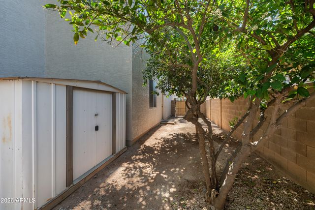 486 E WINDSOR Drive, Gilbert, AZ 85296