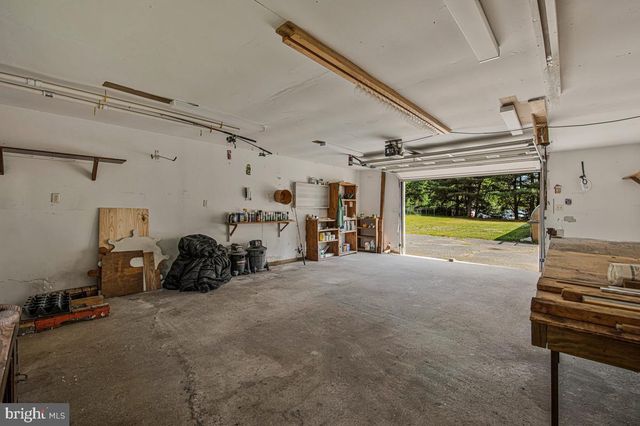 1631 DEFENSE HWY, Gambrills, MD 21054