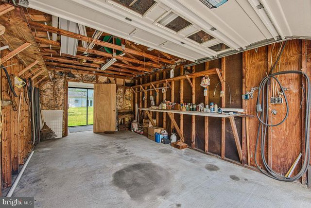 1631 DEFENSE HWY, Gambrills, MD 21054