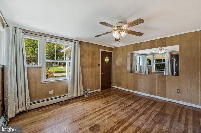 1631 DEFENSE HWY, Gambrills, MD 21054