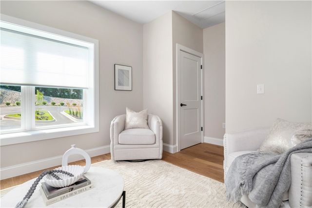 36 Old Louisquisset Pike 308, North Smithfield, RI 02896