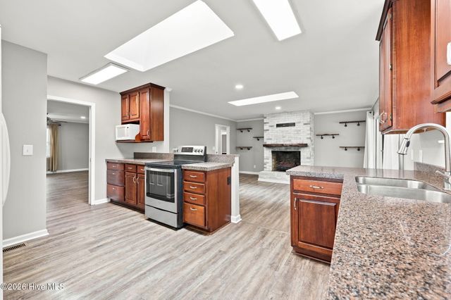 234 Longleaf Drive, West End, NC 27376