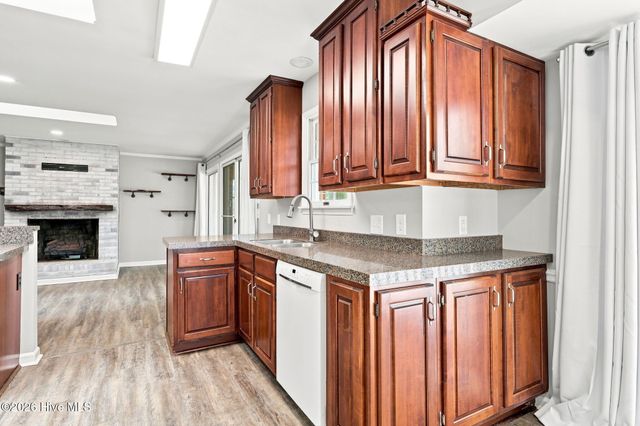 234 Longleaf Drive, West End, NC 27376