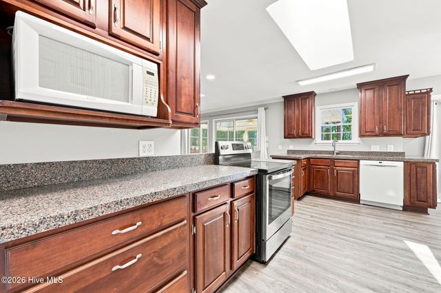 234 Longleaf Drive, West End, NC 27376