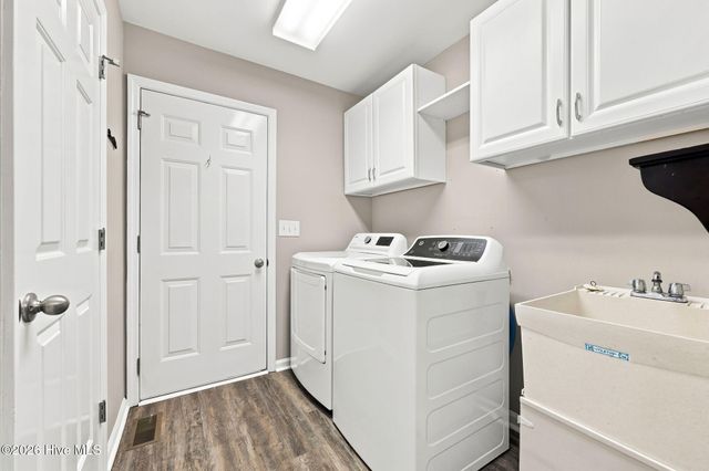 234 Longleaf Drive, West End, NC 27376