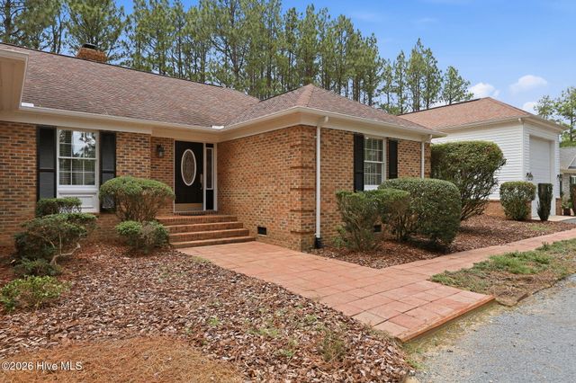 234 Longleaf Drive, West End, NC 27376