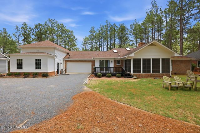234 Longleaf Drive, West End, NC 27376
