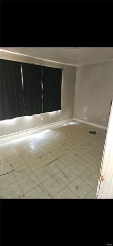 10104 Prince Drive, St Louis, MO 63136