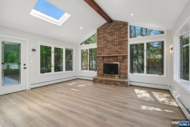 11 Raymond Street, Englewood Cliffs, NJ 07632