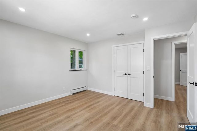 11 Raymond Street, Englewood Cliffs, NJ 07632