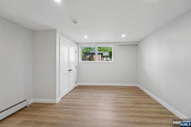 11 Raymond Street, Englewood Cliffs, NJ 07632