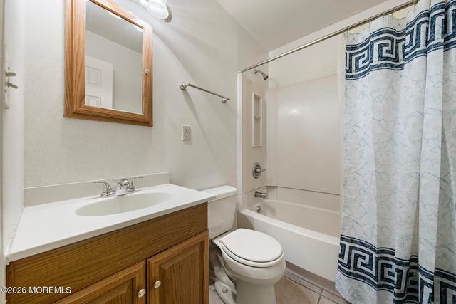 19 Mountain Avenue, Hazlet, NJ 07730