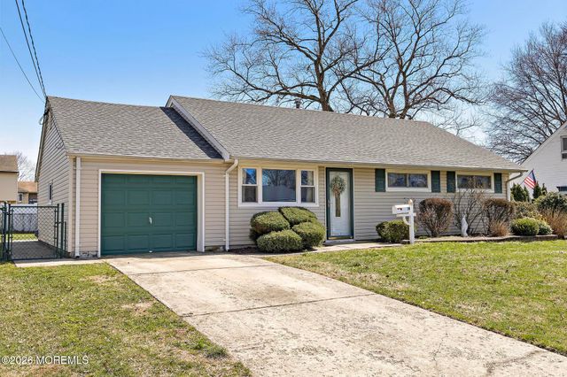 19 Mountain Avenue, Hazlet, NJ 07730