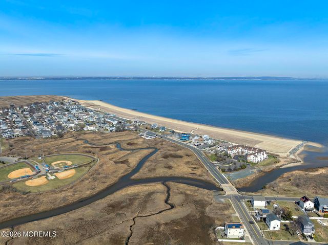 19 Mountain Avenue, Hazlet, NJ 07730