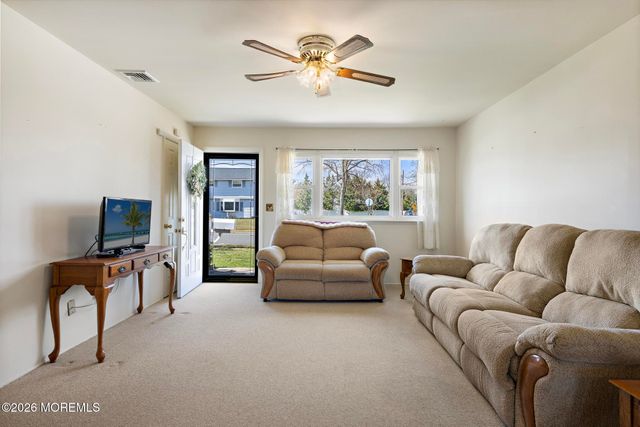 19 Mountain Avenue, Hazlet, NJ 07730