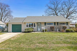 19 Mountain Avenue, Hazlet, NJ 07730