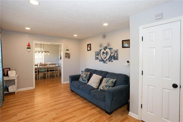 3187 Kennesaw View Drive SW, Marietta, GA 30064