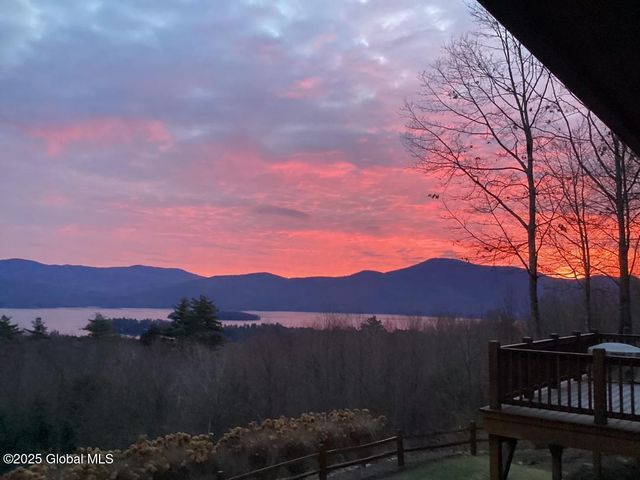 94 Long View Lane, Bolton, NY 12814