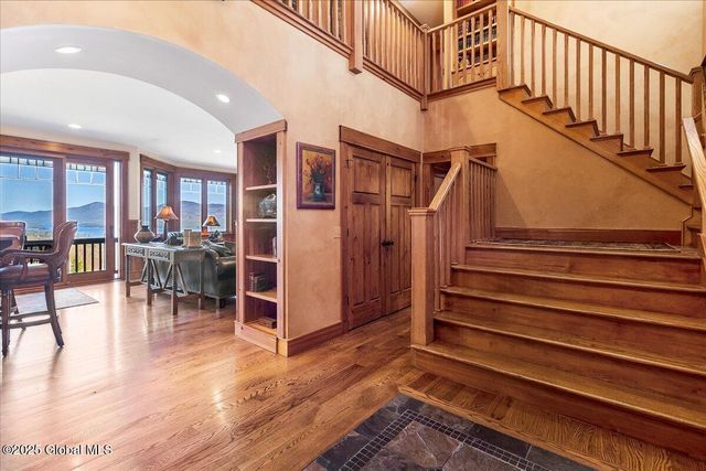 94 Long View Lane, Bolton, NY 12814