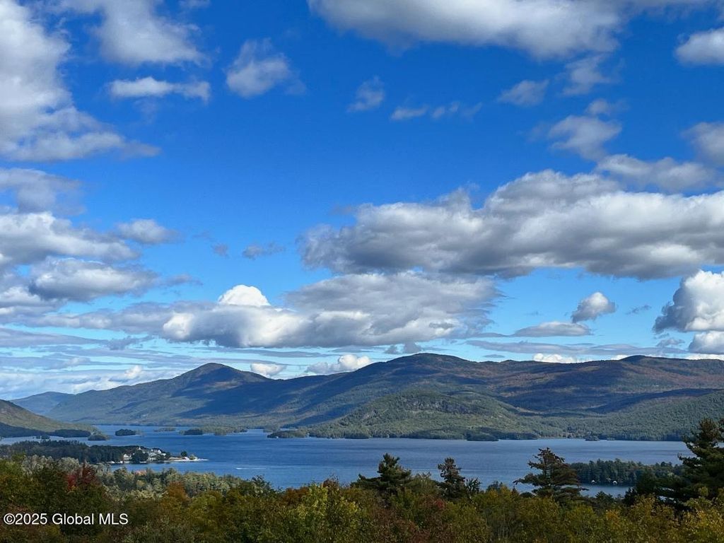 94 Long View Lane, Bolton, NY 12814