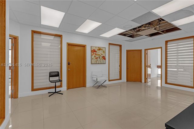13499 Biscayne Blvd CUT3, North Miami, FL 33181
