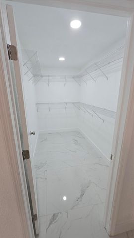 1848 NW 55th Avenue 4x, Lauderhill, FL 33313