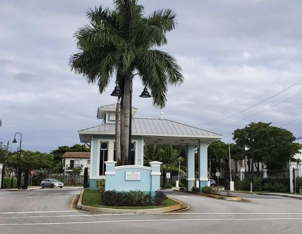 1848 NW 55th Avenue 4x, Lauderhill, FL 33313