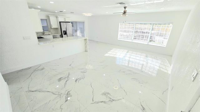 1848 NW 55th Avenue 4x, Lauderhill, FL 33313