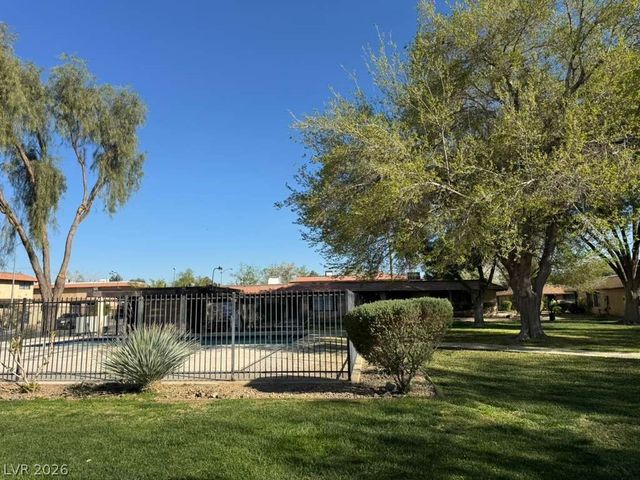 5091 Village Drive, Las Vegas, NV 89142