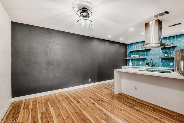 5091 Village Drive, Las Vegas, NV 89142