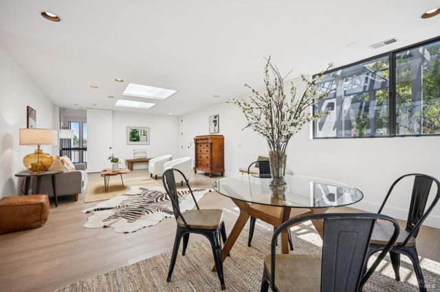 30 Chateau Pl, San Rafael, CA 94901