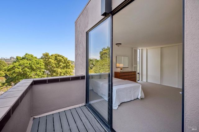 30 Chateau Pl, San Rafael, CA 94901