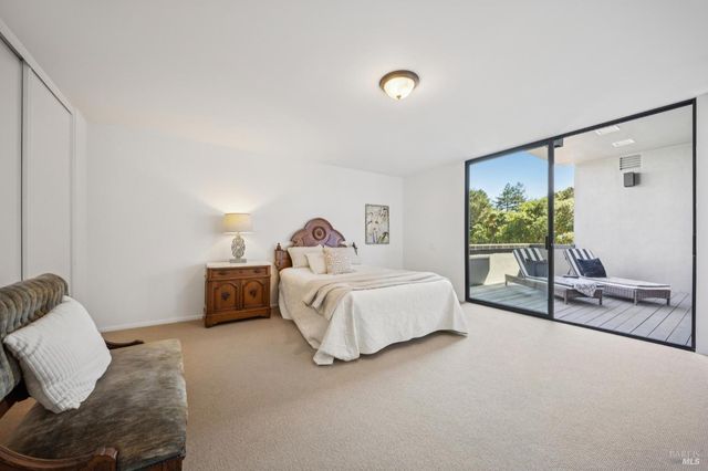 30 Chateau Pl, San Rafael, CA 94901