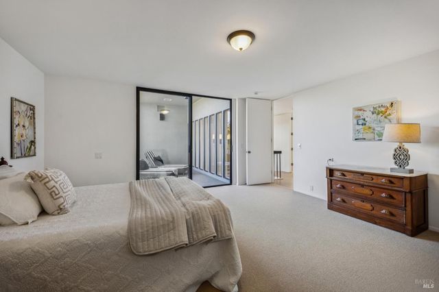 30 Chateau Pl, San Rafael, CA 94901