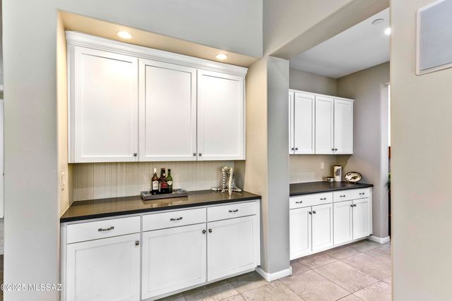 31547 S Misty Basin Road, Oracle, AZ 85623