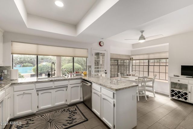 9825 E Turquoise Avenue, Scottsdale, AZ 85258