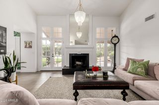 9825 E Turquoise Avenue, Scottsdale, AZ 85258