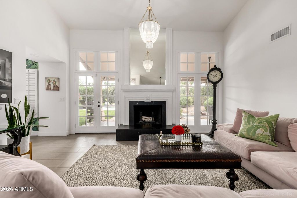 9825 E Turquoise Avenue, Scottsdale, AZ 85258