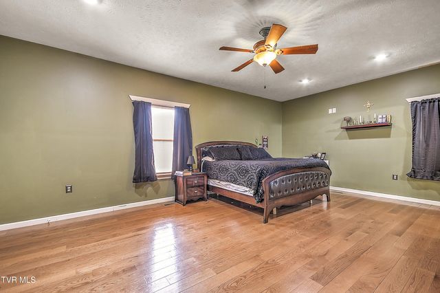 17516 Donegal Drive, Abingdon, VA 24210