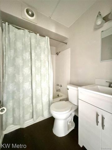 1305 Collegewood Street, Ypsilanti, MI 48197