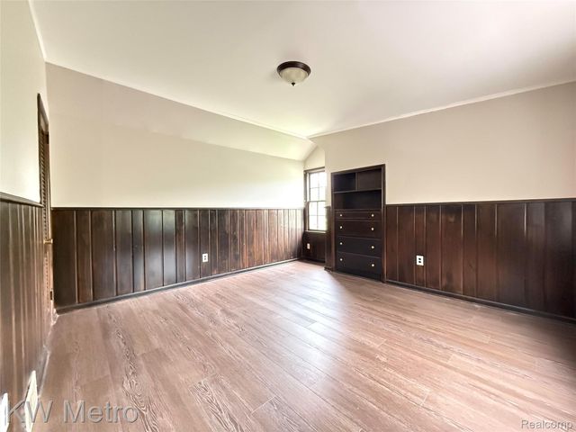 1305 Collegewood Street, Ypsilanti, MI 48197